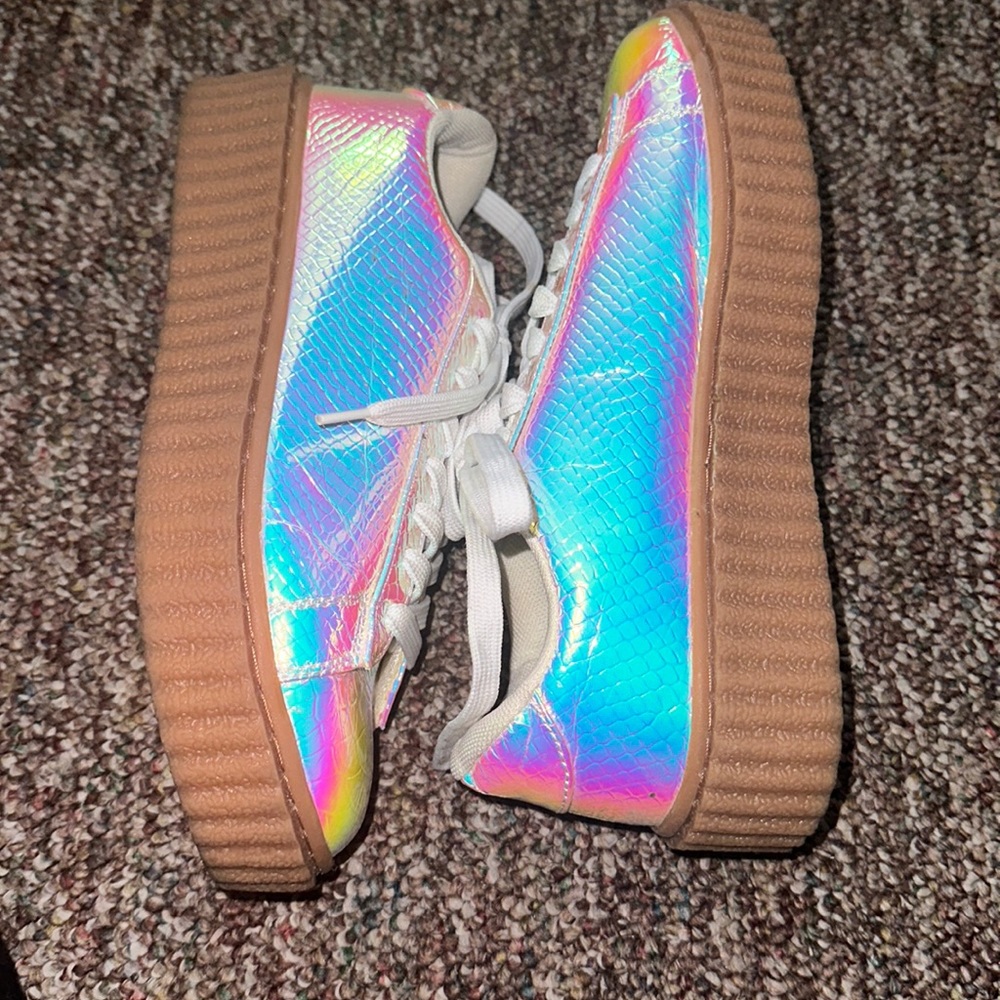 Misbehavior holographic platform sneakers size 7.5